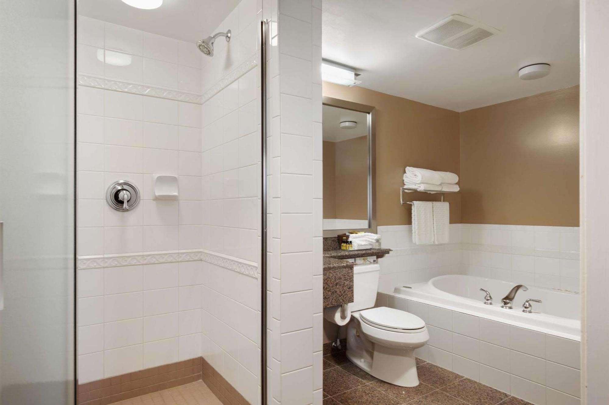 Best Western Plus Columbia River Hotel Trail Ngoại thất bức ảnh